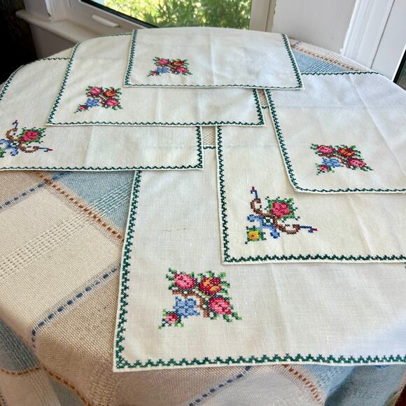Vintage Linen Napkins – 10” Square with Cross-Stitch Floral Design set of 6 - Picture 6 of 13